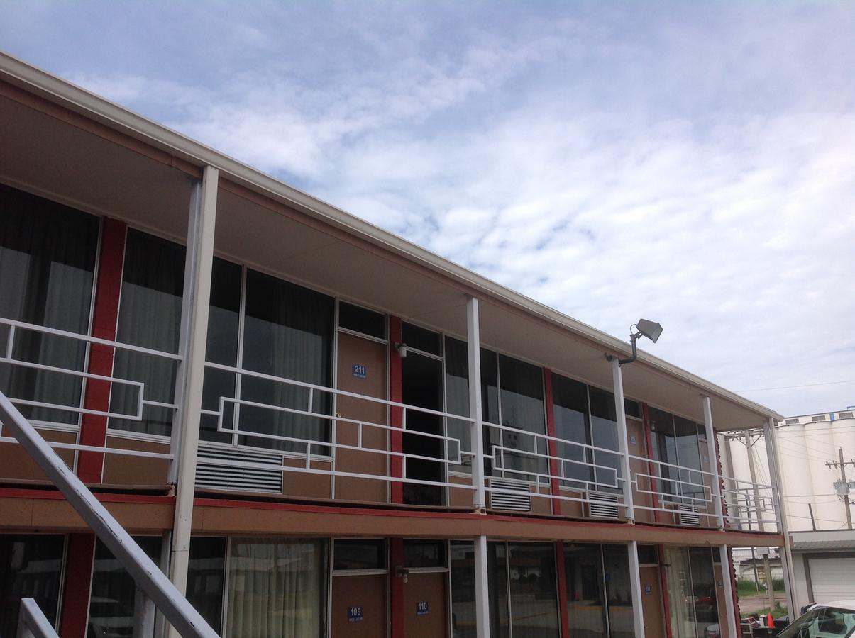 Wheatland Inn Anthony 外观 照片